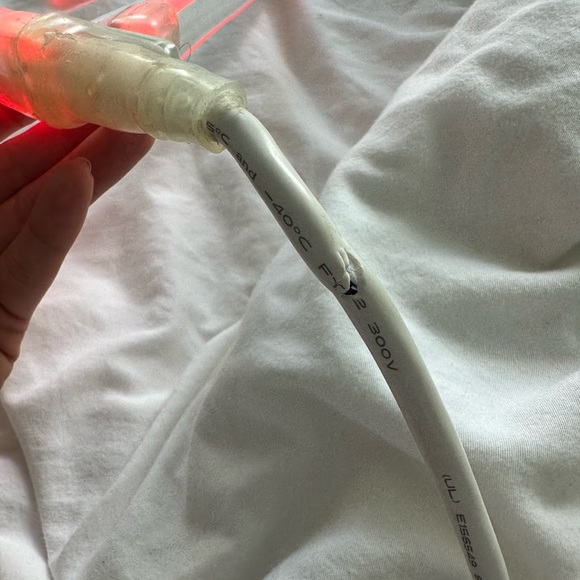 Neon Sign - Red Love Heart - Picture 6 of 7